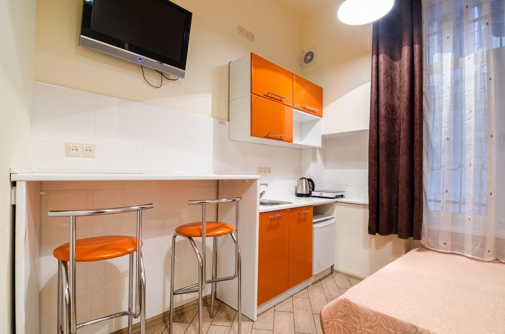 Economy Apartment On Rappoporta 7A-1 Львов Экстерьер фото