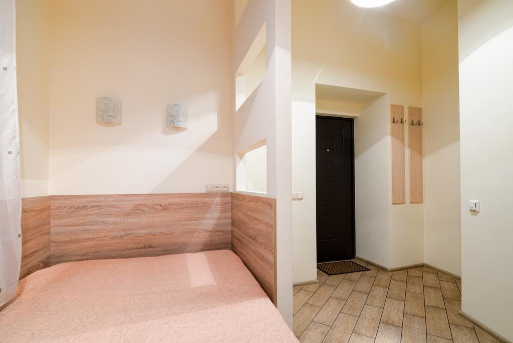 Economy Apartment On Rappoporta 7A-1 Львов Экстерьер фото
